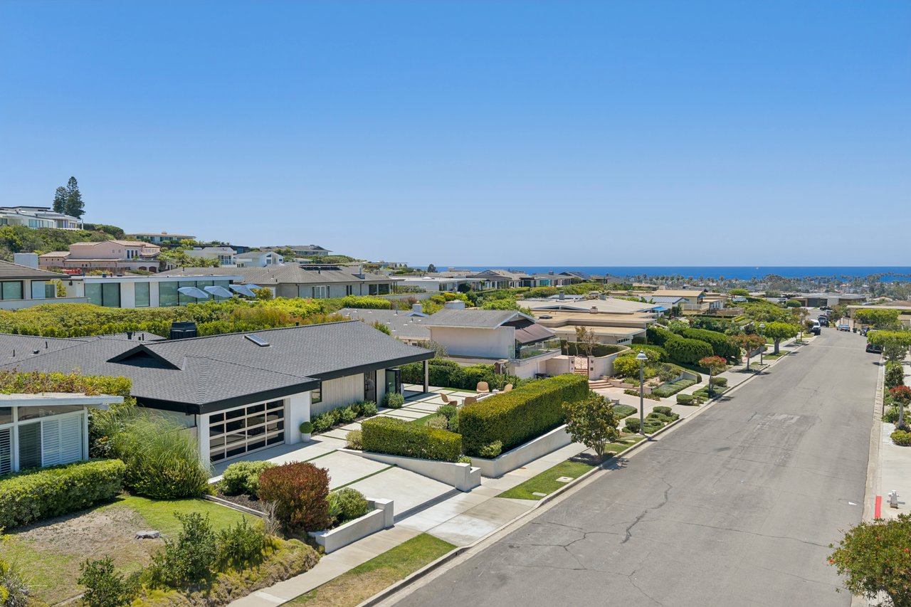 1120 White Sails Way