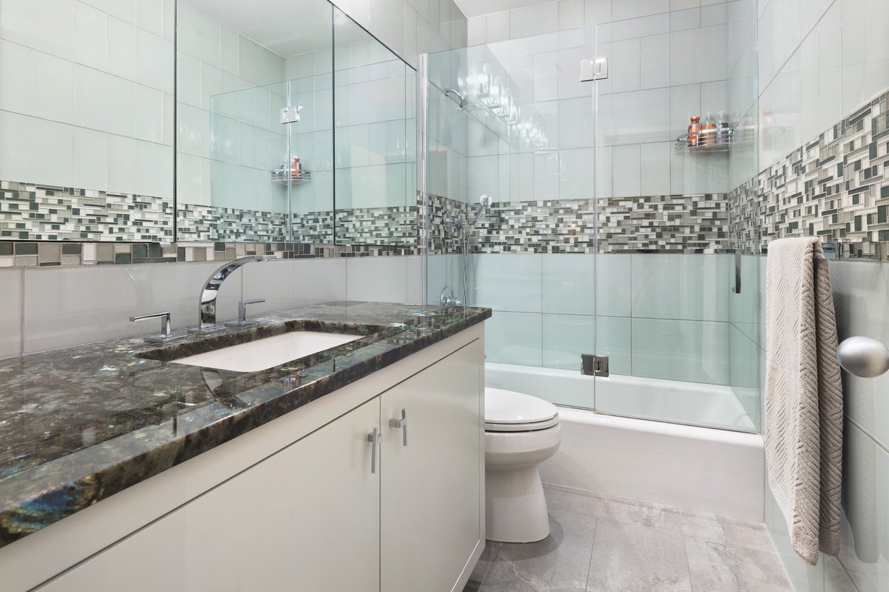 525 East 80th Street, 3A