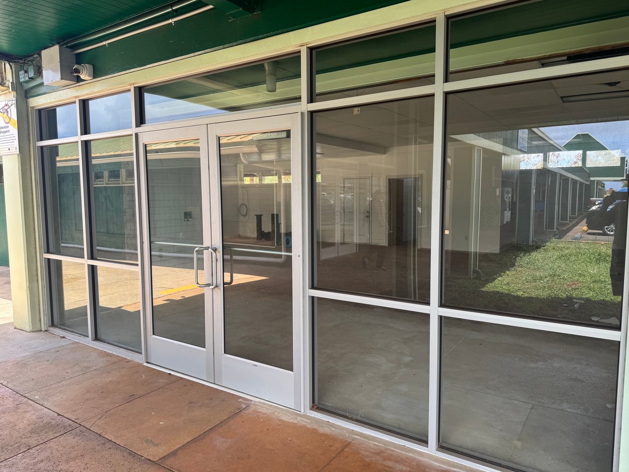 Ele'ele Shopping Center C-07