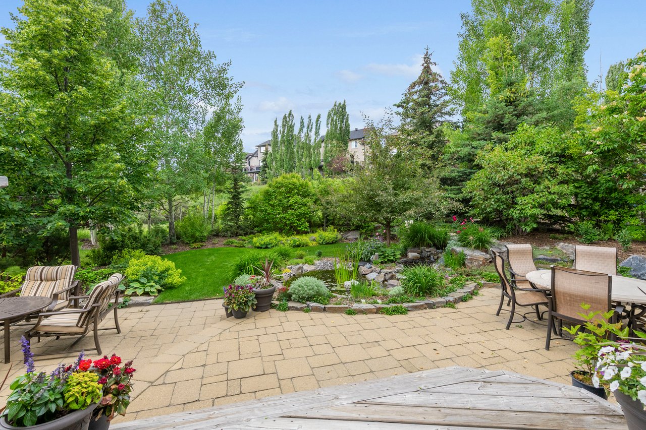 35 Tusslewood Drive NW