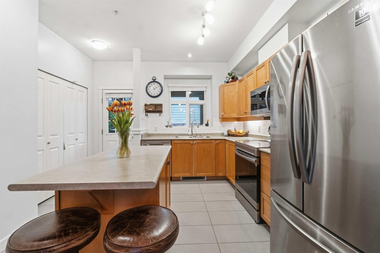 222-600 Park Crescent