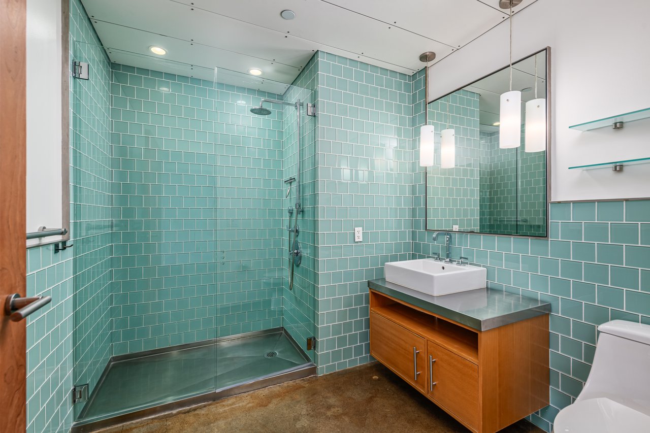 2 Mint Plaza #602