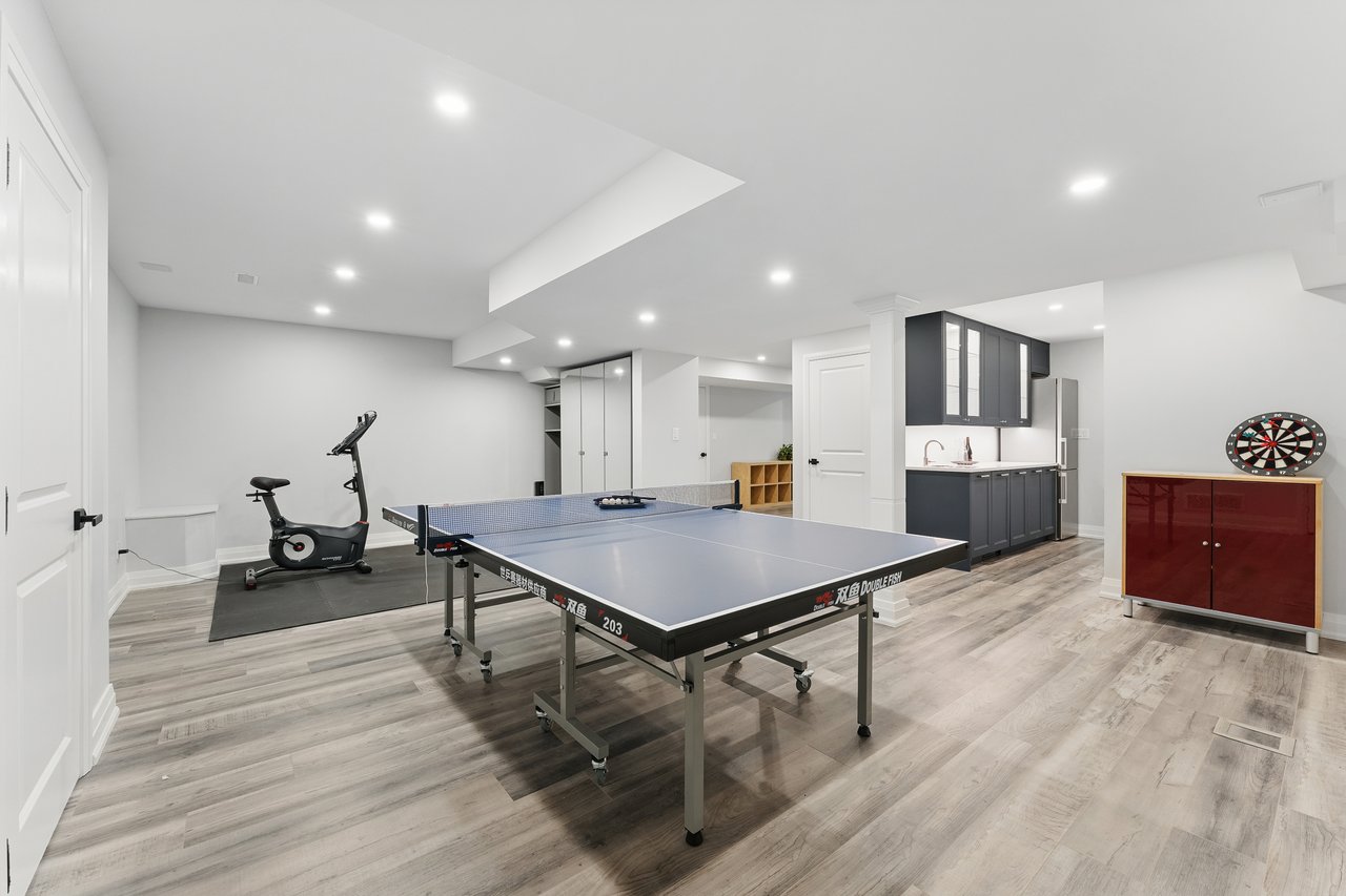 1543 Point-O-Woods Road