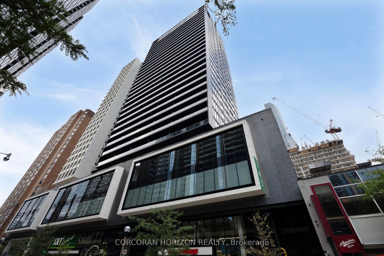 DOWNTOWN MODERN CHARM