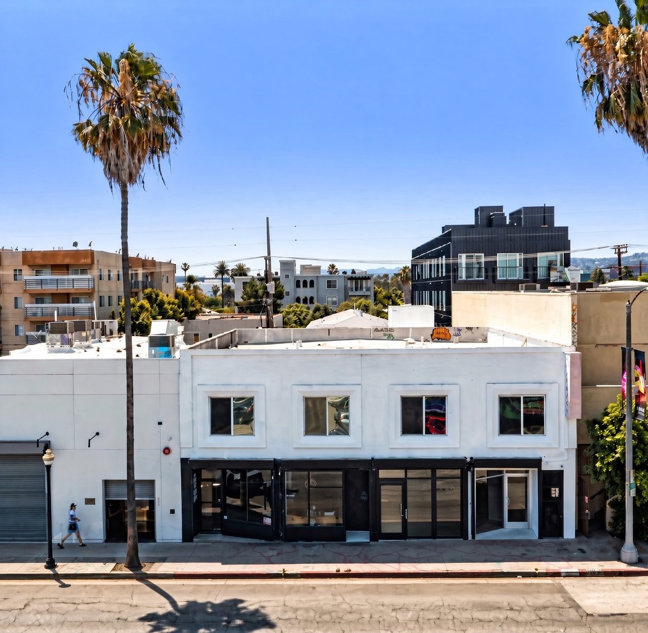 355–359 N Fairfax Ave, Los Angeles, CA 90036