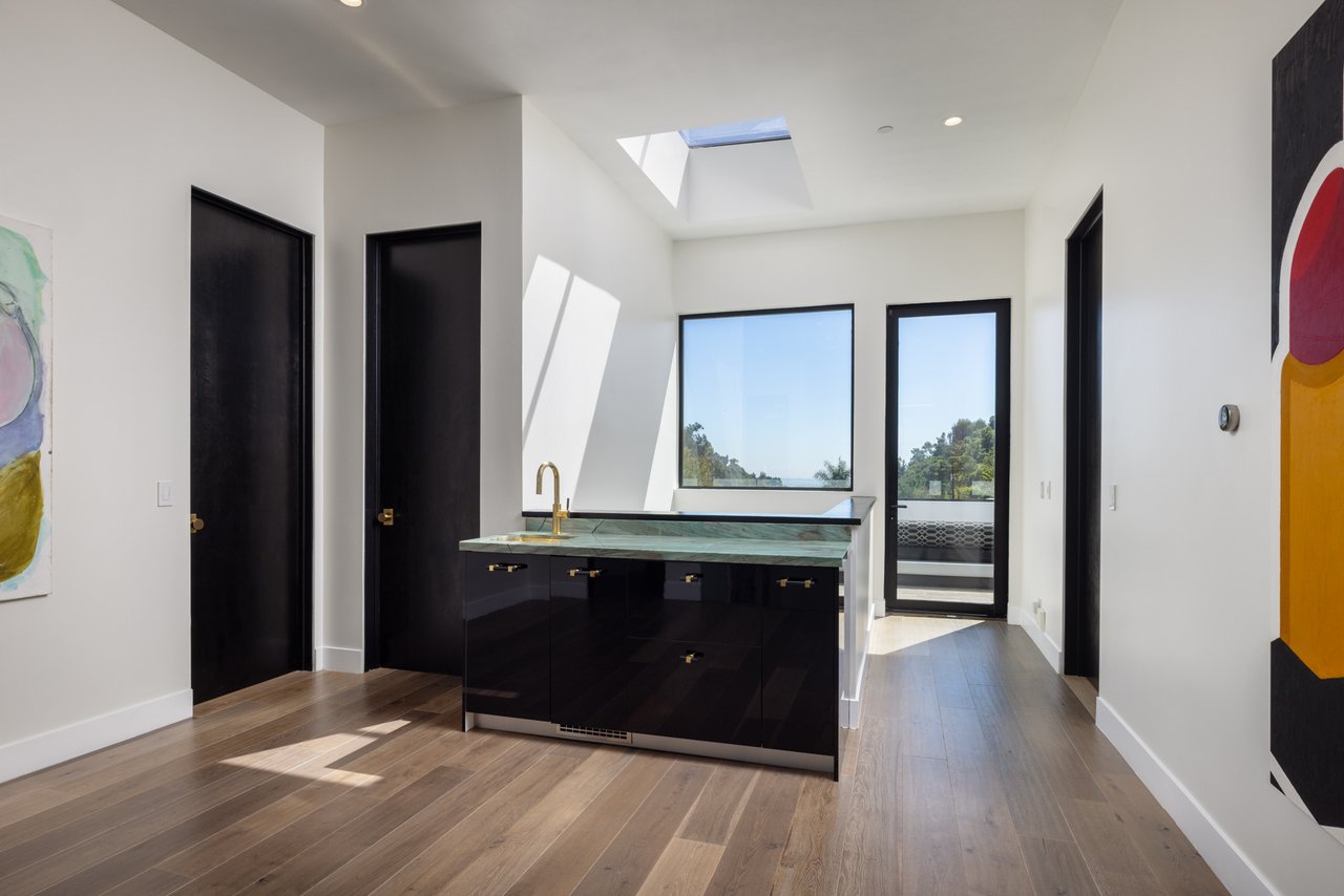 1619 San Ysidro Dr, Beverly Hills