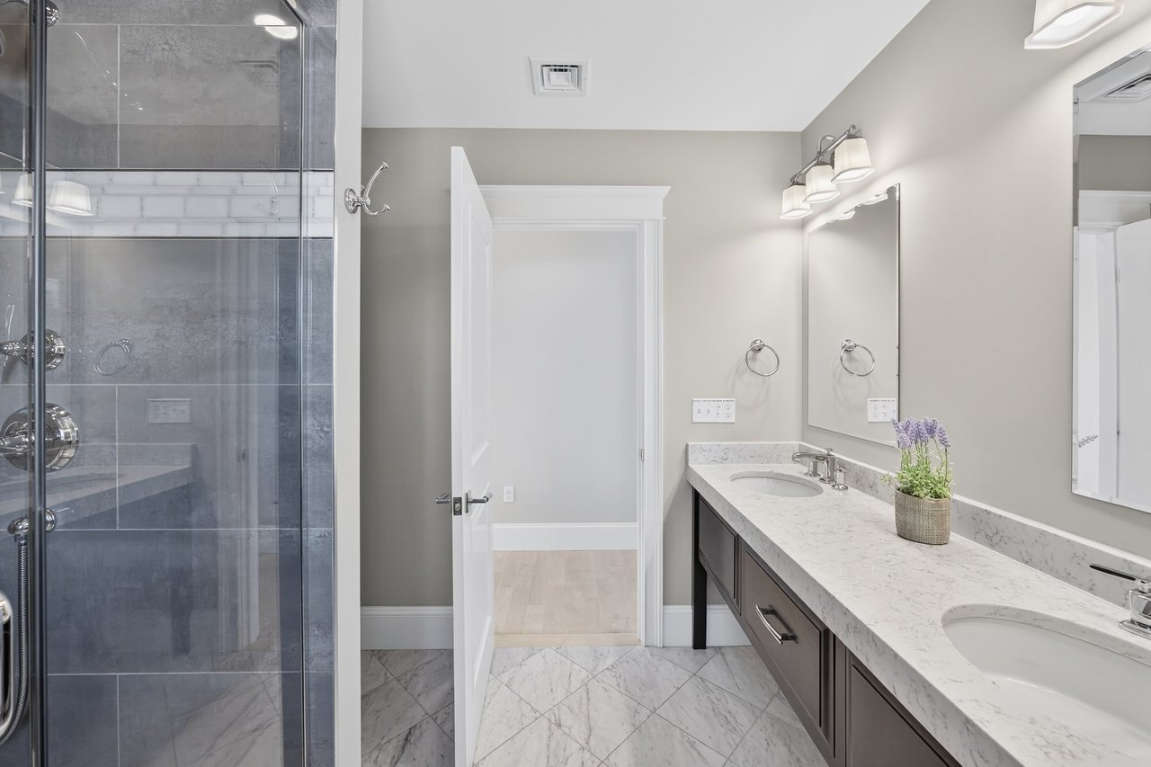 Private Beachfront Residence on Cape Cod Bay