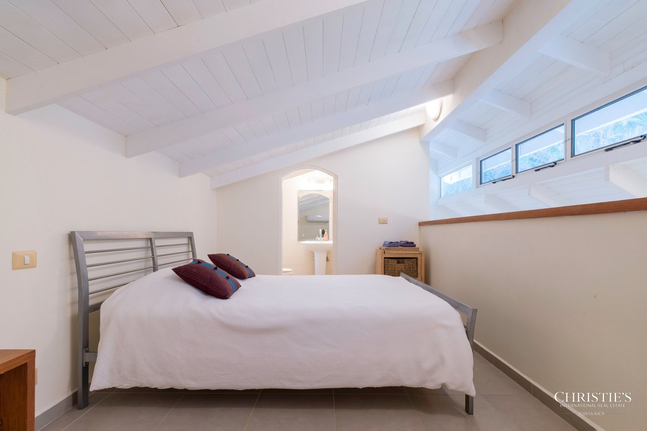 The Breeze Hotel