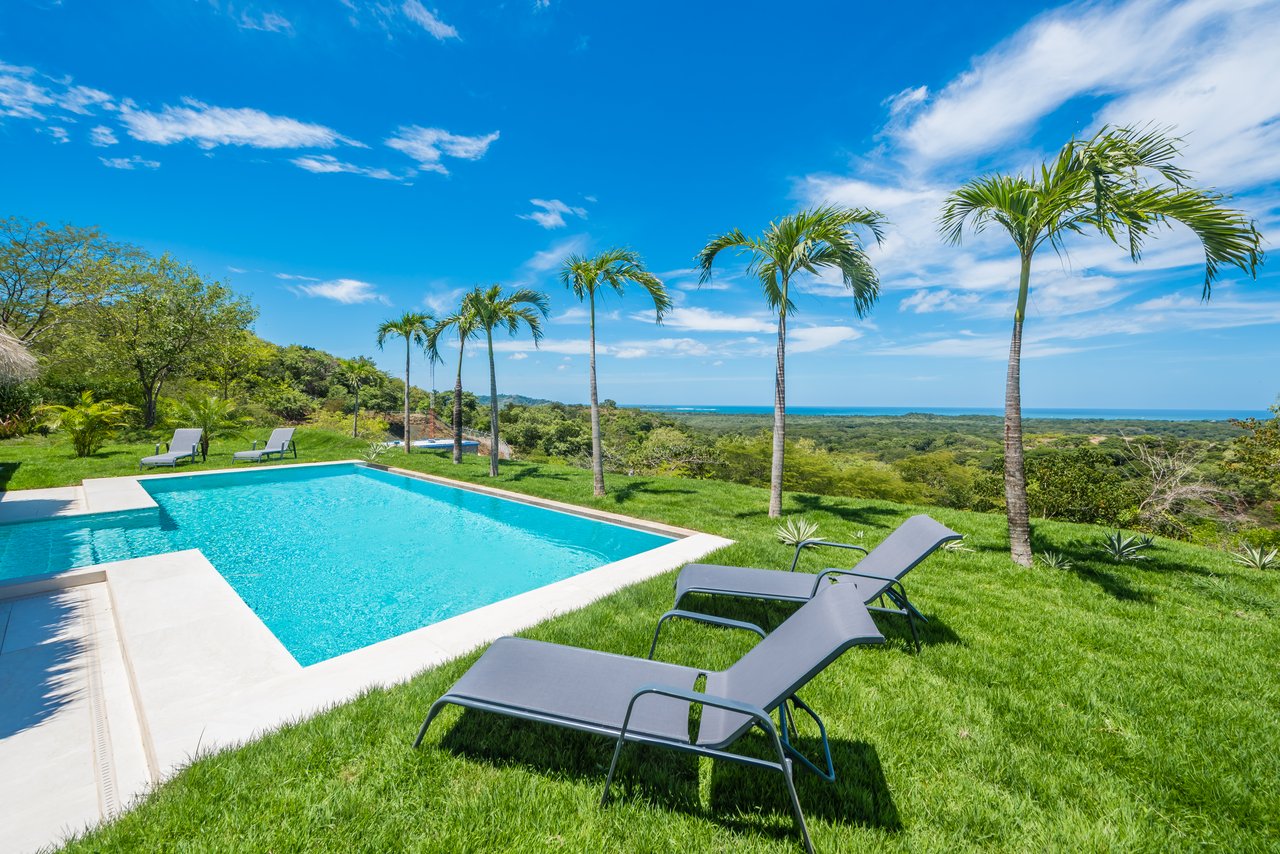 V-Lokamar Corona 1 | Exclusive 5-Bedroom Villa with Panoramic Pacific Ocean Views in Playa Grande