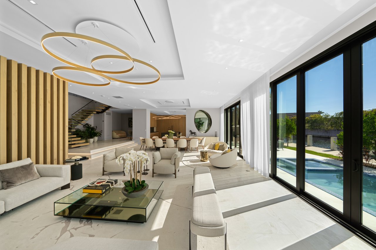 2950 NE 164th Street