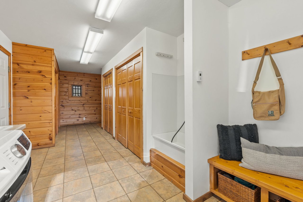 2427 Beede Lake Trail