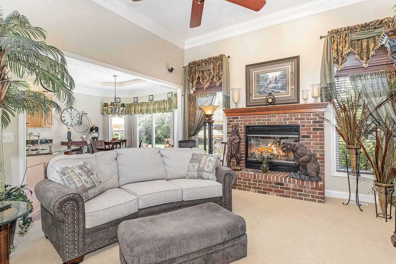 290 S Fieldstone Dr