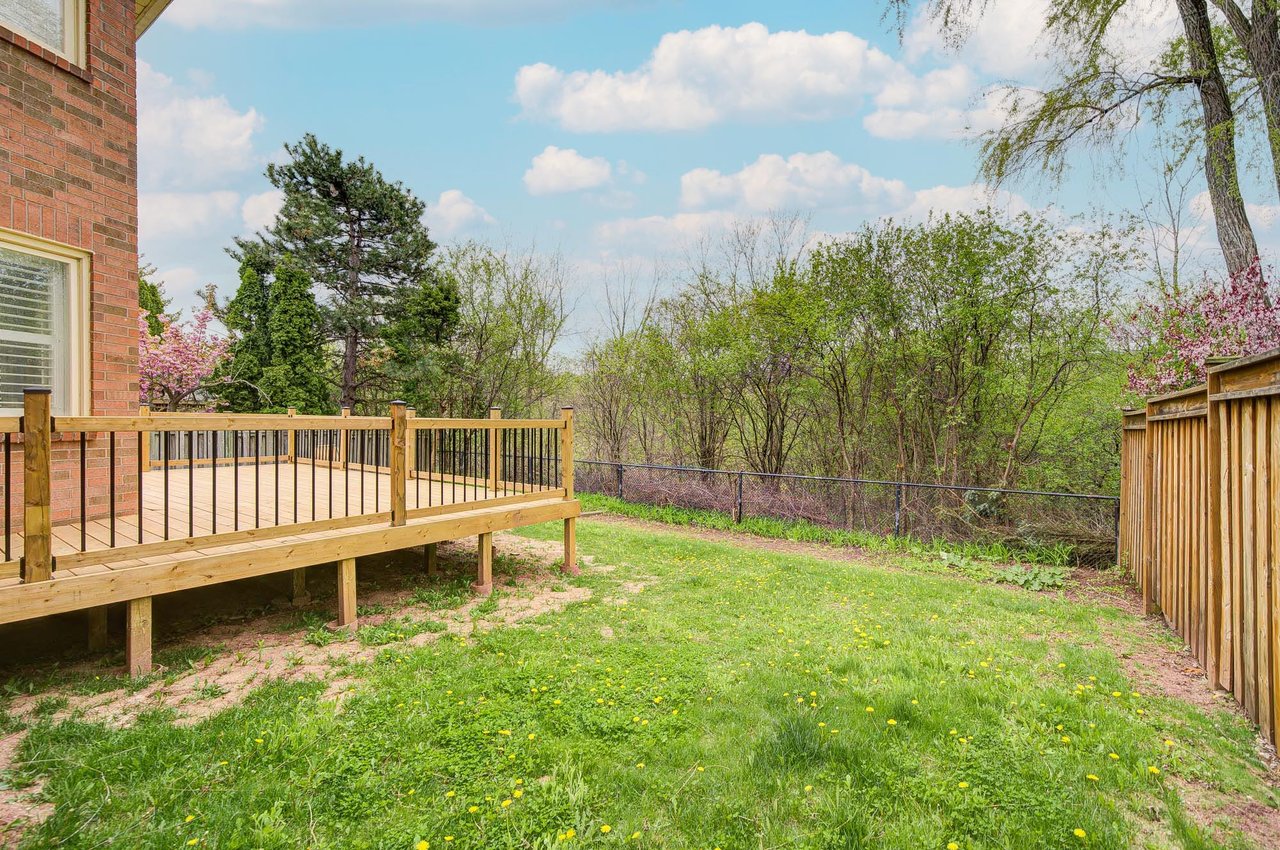 1126 Berkshire Crt