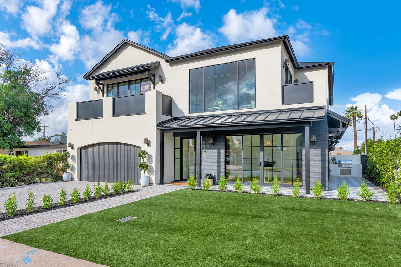 4244 N 45TH Place