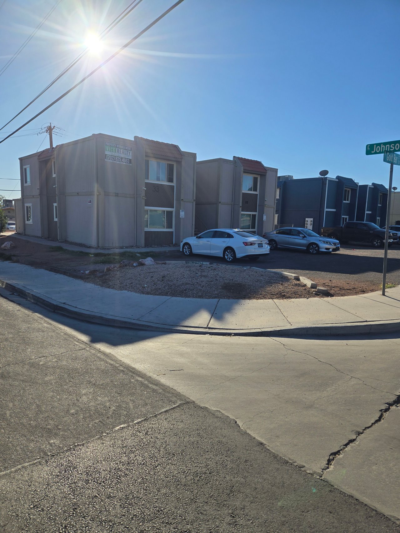 33 Gold Bar Court #B