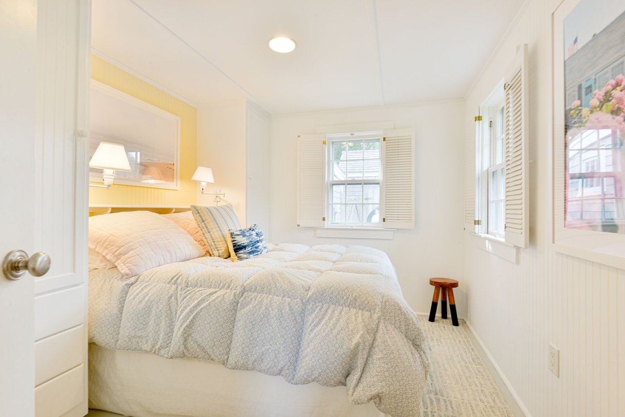 18 West Sankaty Road