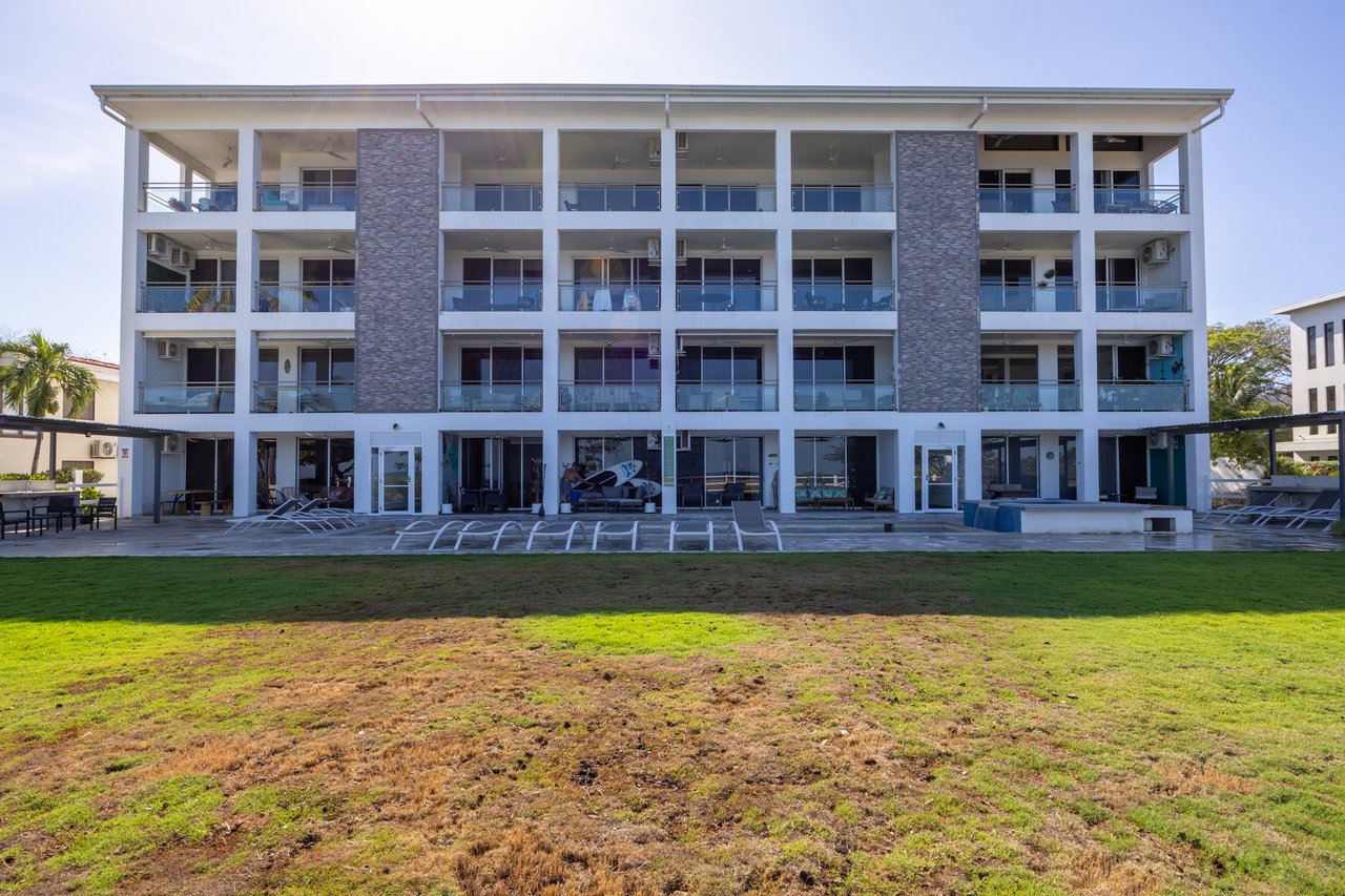 Golden Palms #4: Modern Beachfront Condo in Playa Potrero | 2 Bed, 2 Bath