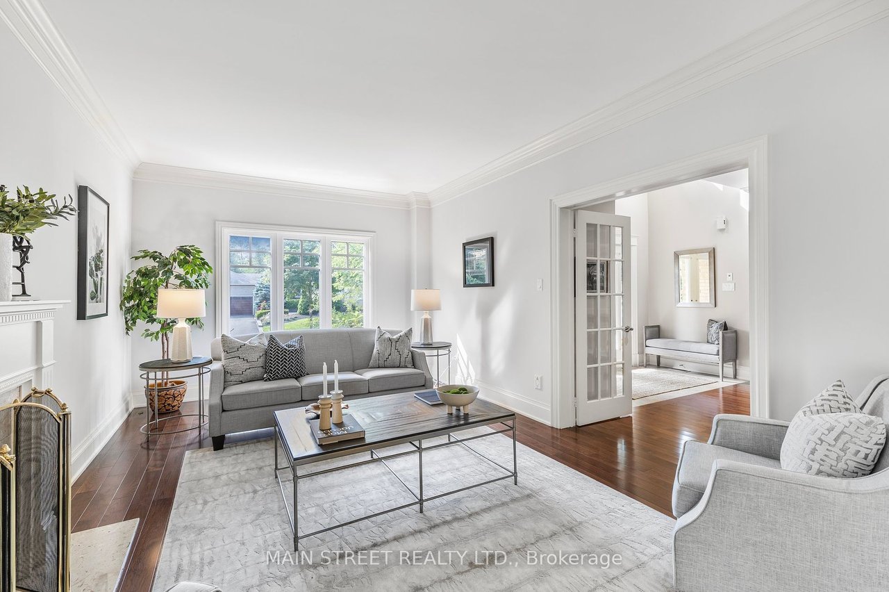 120 Willow Farm Lane, Aurora
