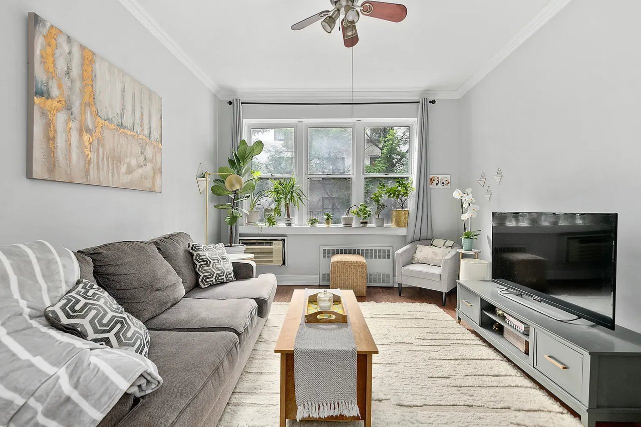 321 East 89th Street, #3E