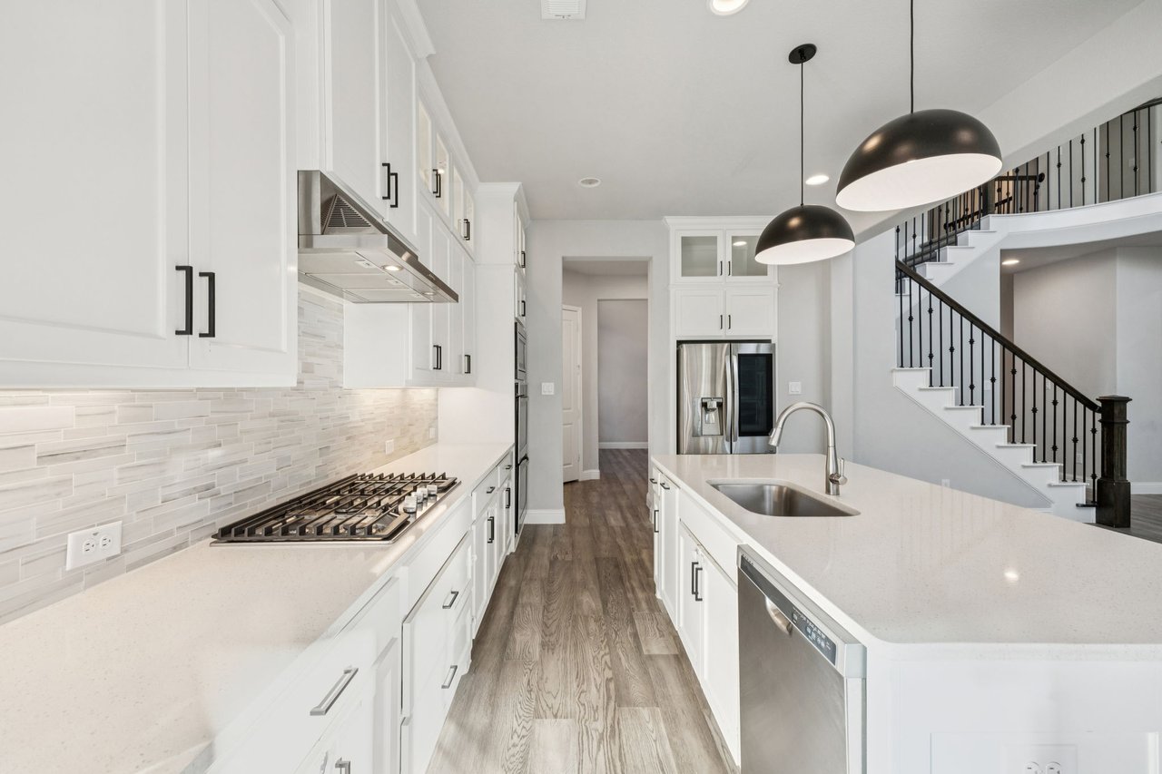 1001 Grassy Shore Ln