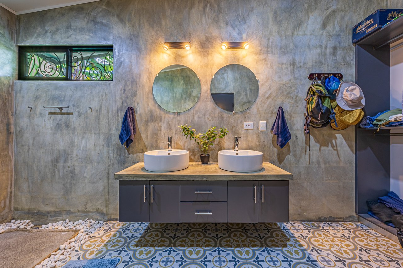 Tropical Modern Residence near Marino Ballena National Park