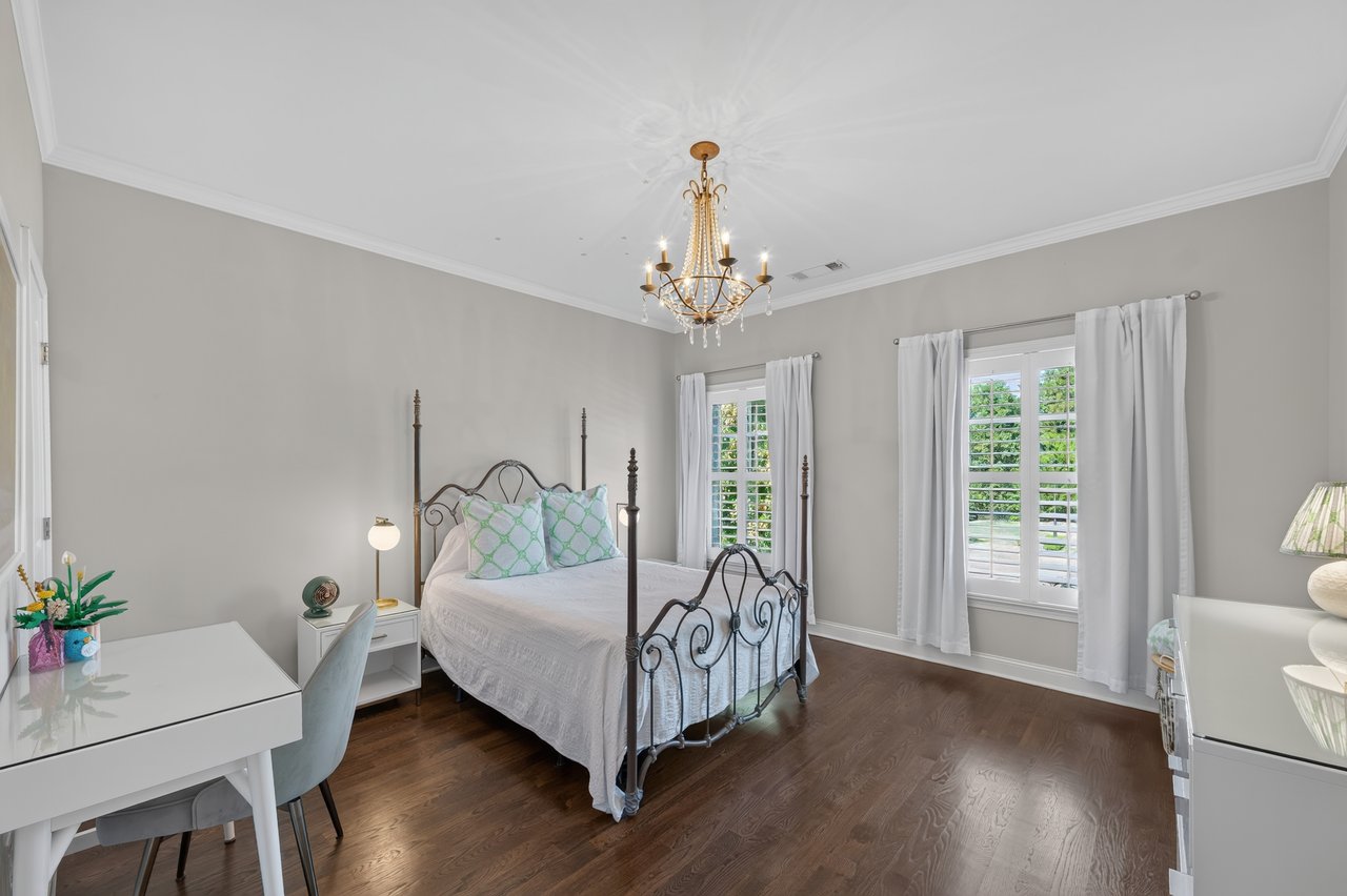 125 Tolhouse Court