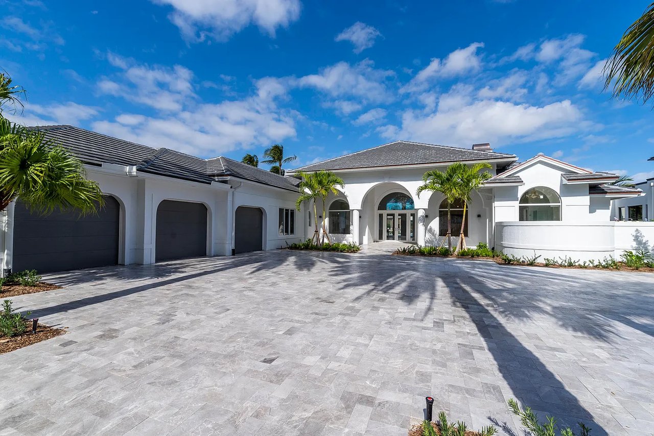 418 Mariner Dr