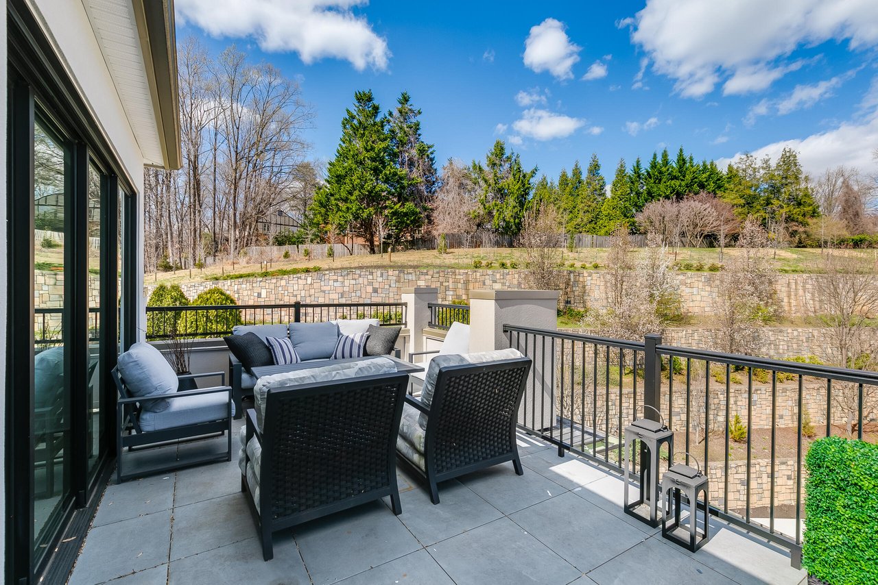 8201 River Rd, Bethesda, MD 20817