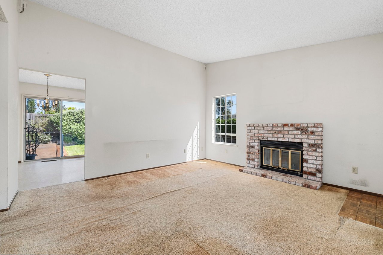 Charming Single-Level PUD in Petaluma’s Sought-After Morningstar Community