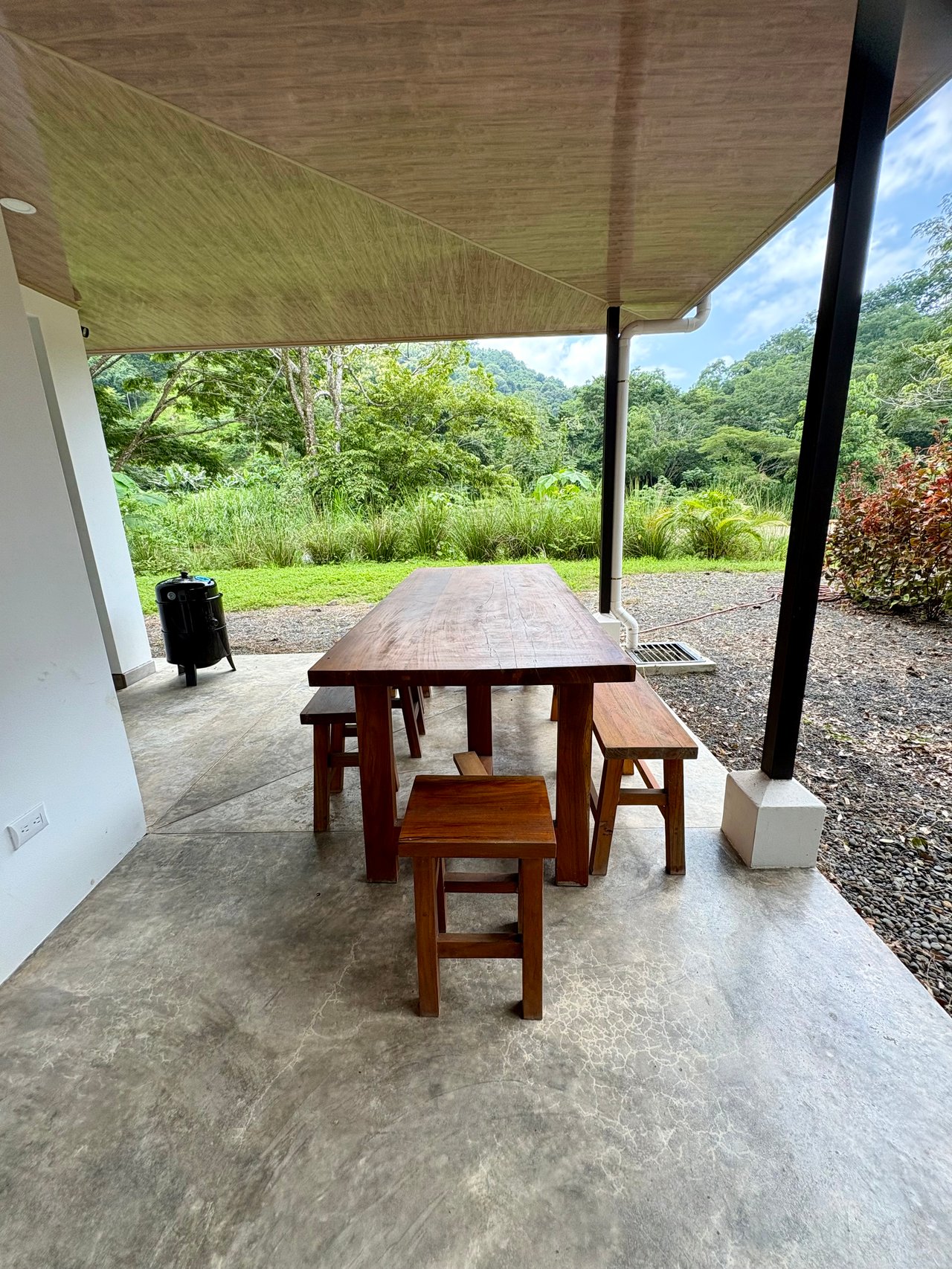 Riverside Jungle Home