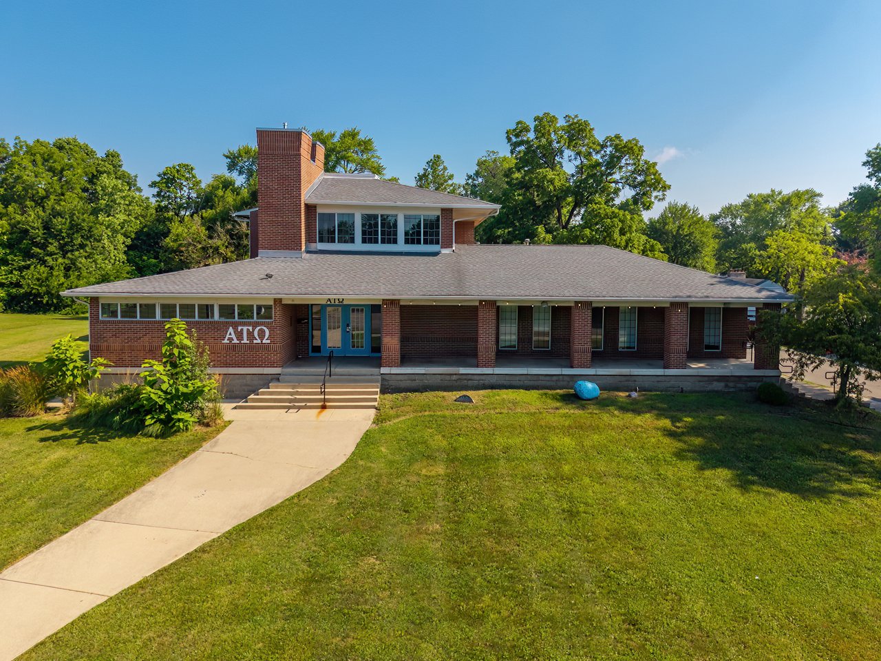 Ball State Greek House Goes to Public Auction