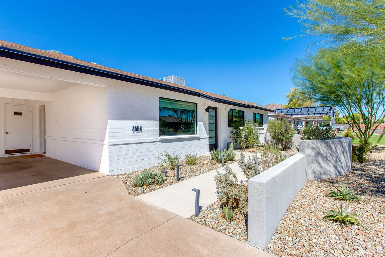3508 N 62nd Pl - For Lease