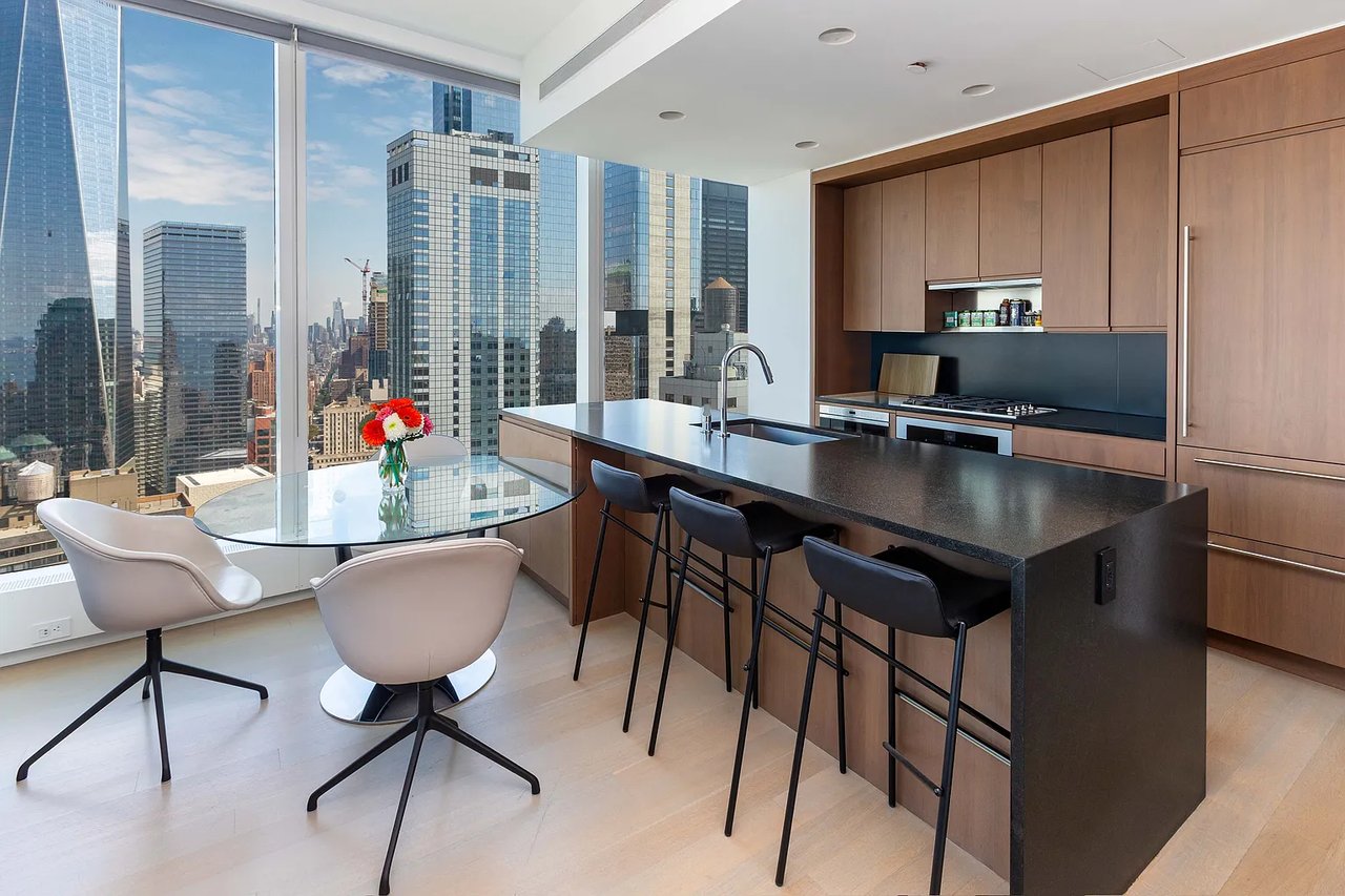 50 W St #42D