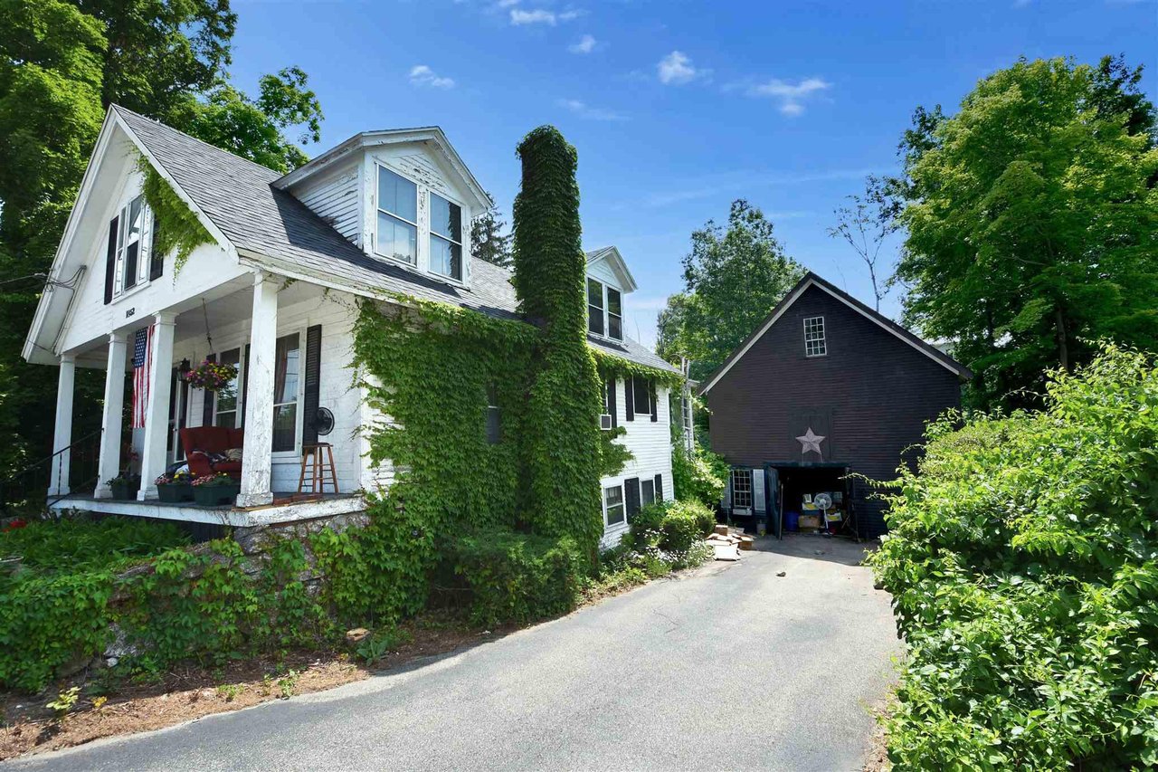 10 Water St