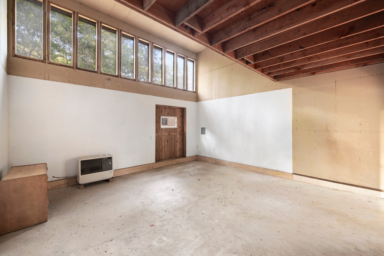 21 Saddle Lane, East Hampton