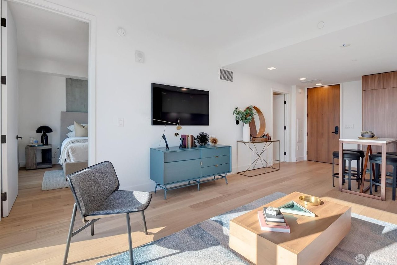 2177 3rd St, #522