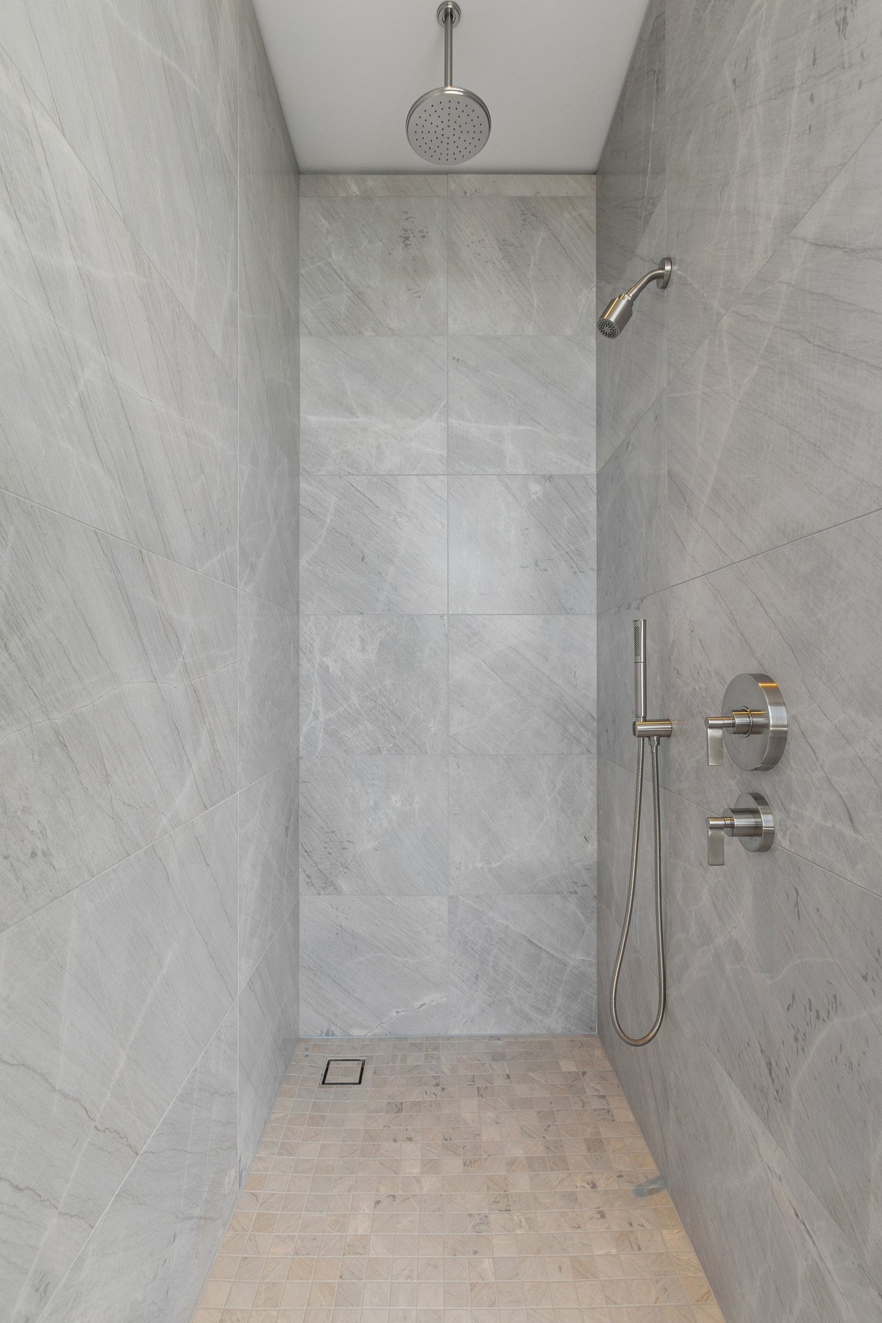 211 W. Elm Court, No. 3D