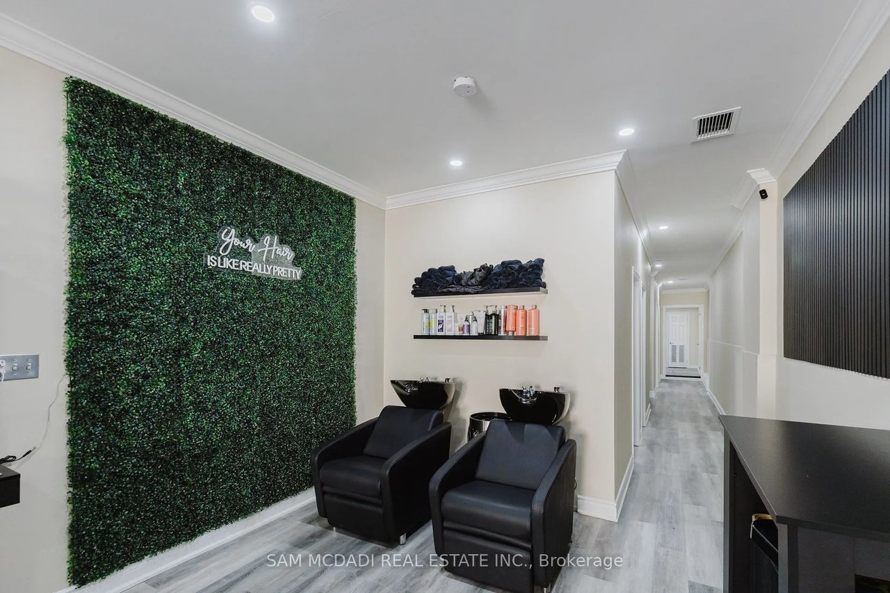 Single Office - 728 Main St E