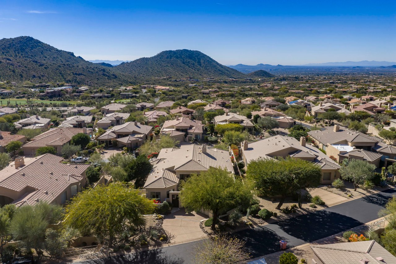 11129 E JUAN TABO Road