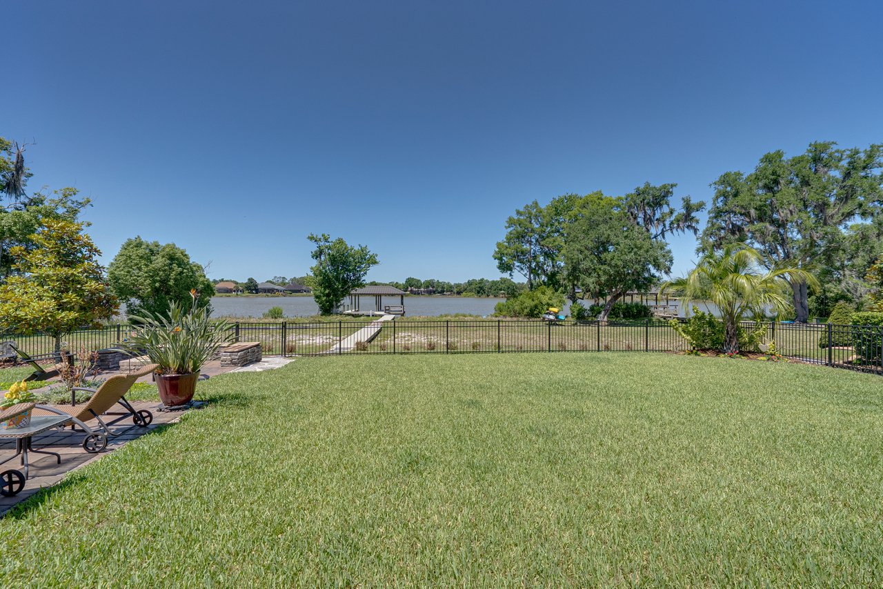 6743 Sunset Vista Way 