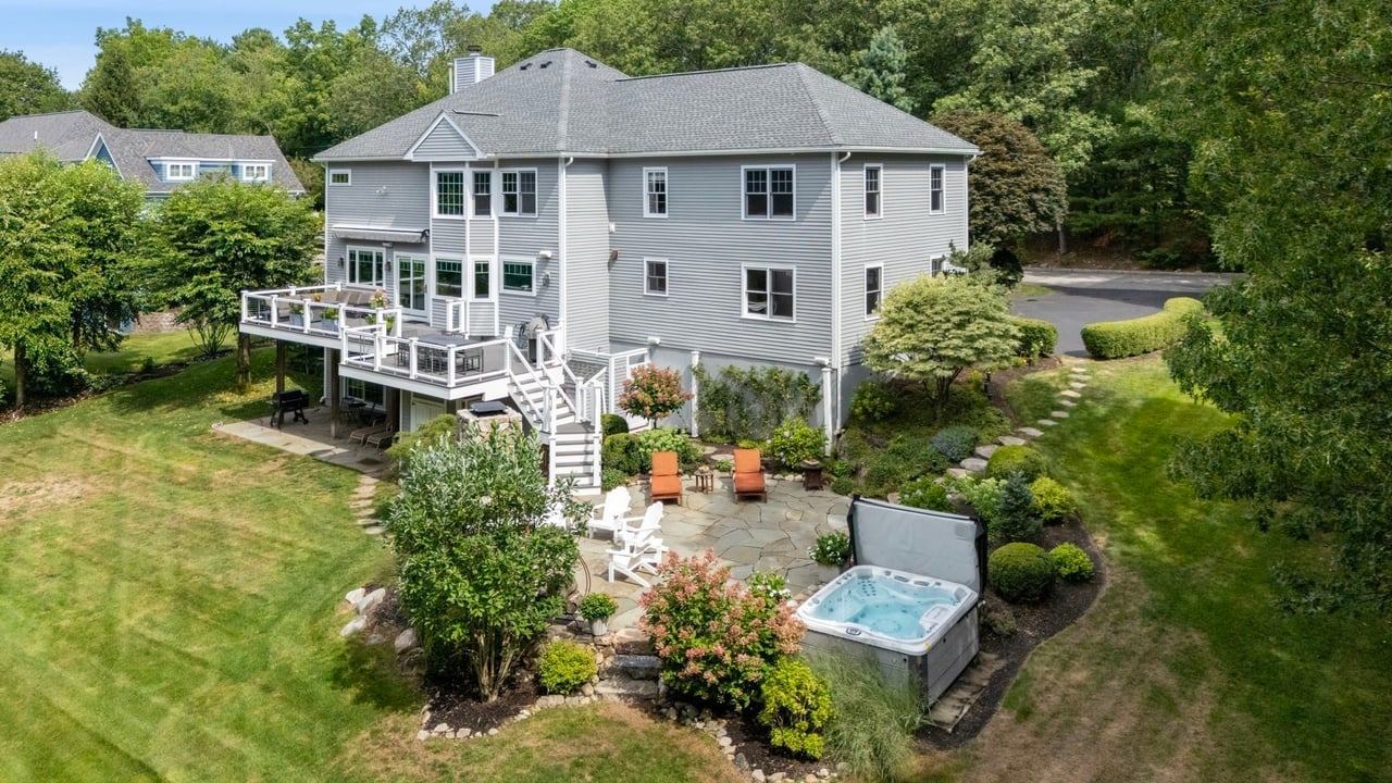 35 Puddingstone Lane