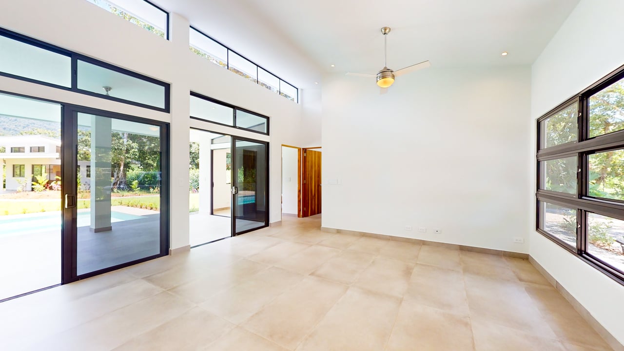 Exquisite Modern Retreat with Ocean and Mountain Views in Ojochal, Costa Rica