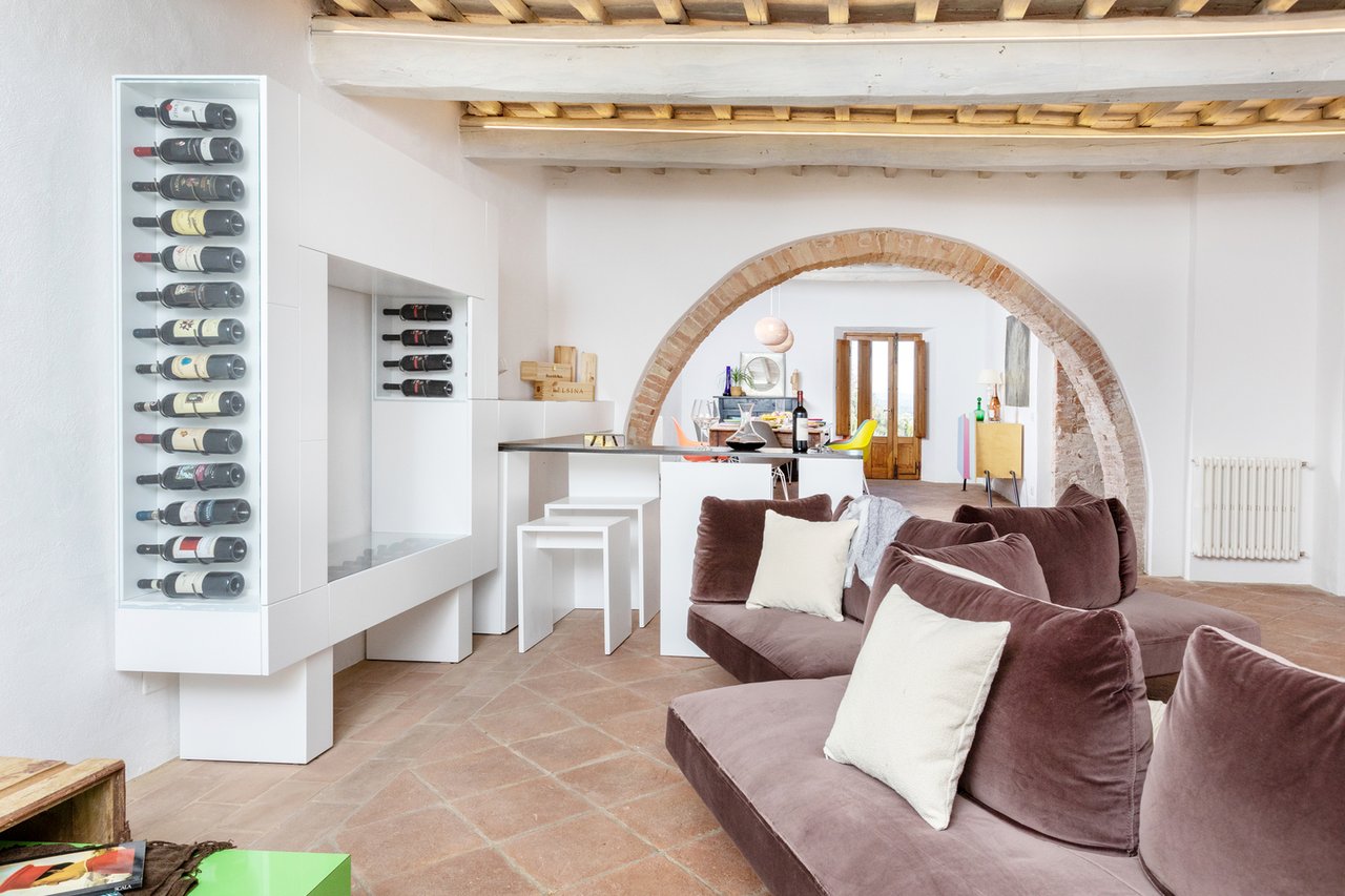 Country Luxury Home For Rent in Valdorcia