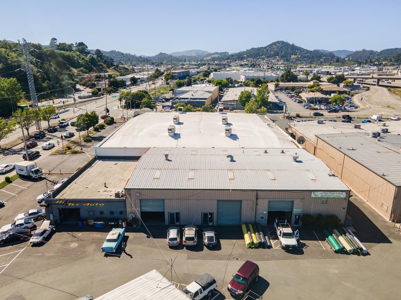 Retail Building For Lease 
