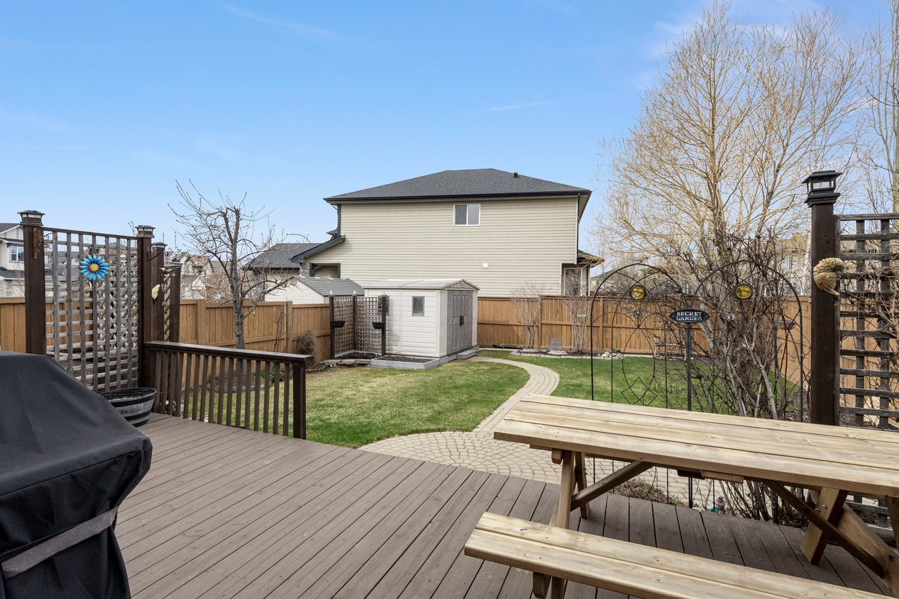 207 Royal Oak Bay NW