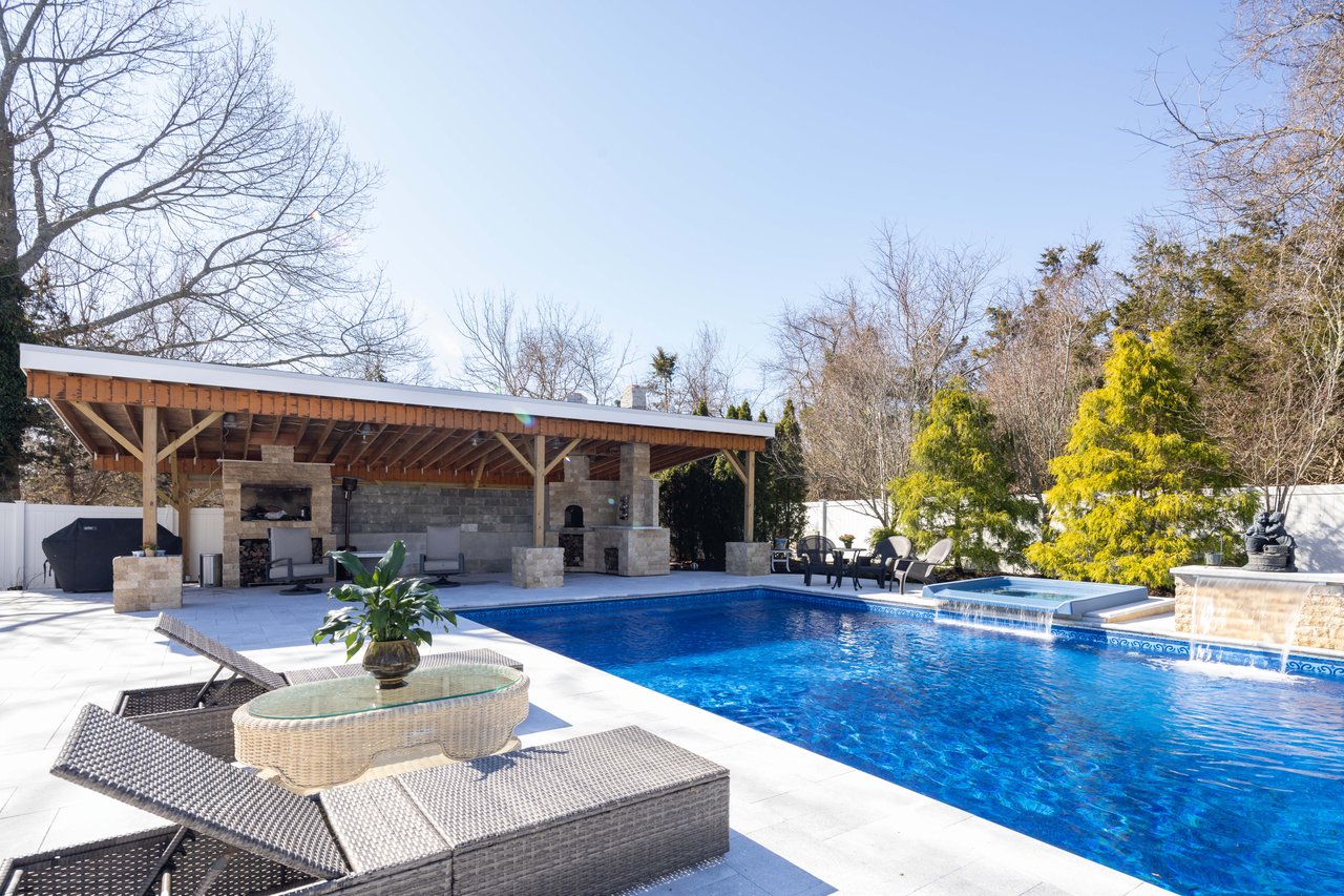 Southold North Fork Investor's Dream