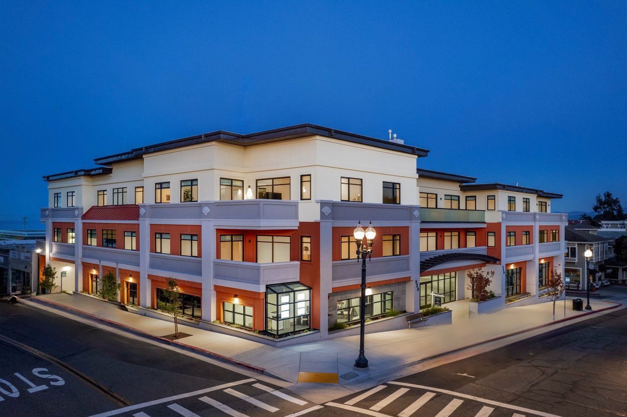 520 Lighthouse - 1 Unit Remaining