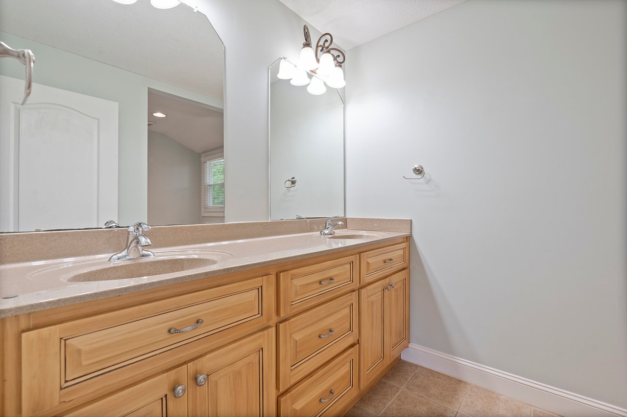 Spacious 4BR/3BA Home with Pool, Bonus Room & Office – Perfect for Work & Play!