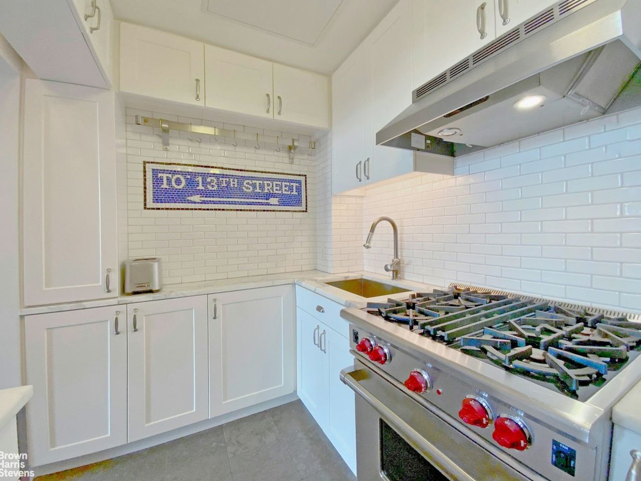 42 W 13th St, #6E