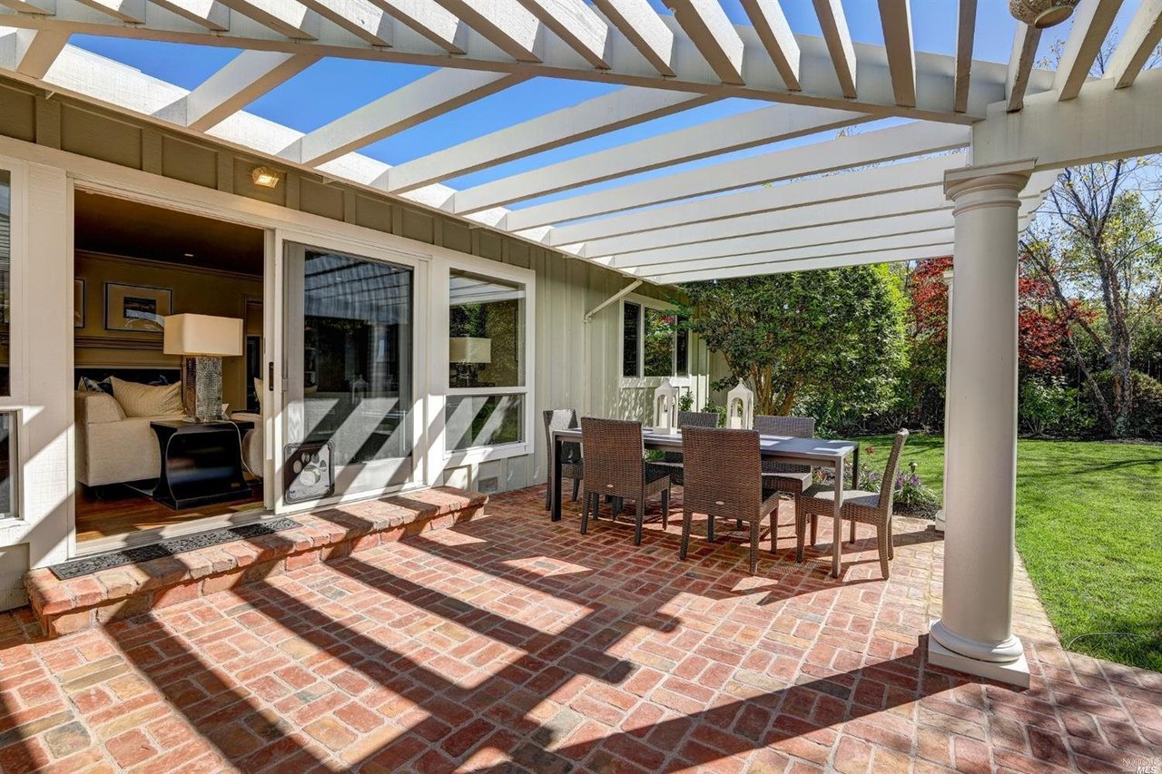 151 Fernwood Dr